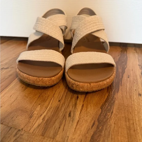 Skechers Women’s Arch Fit Beverlee Love Stays Wedge Sandals 8 Boho Wedge Sandals - Picture 2 of 11